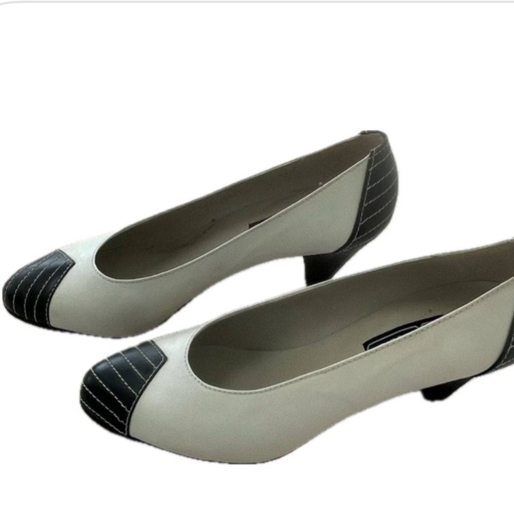 MONTBUI Black And White Pump Heel Shoes size 6.5 US or 37EU - Picture 10 of 10